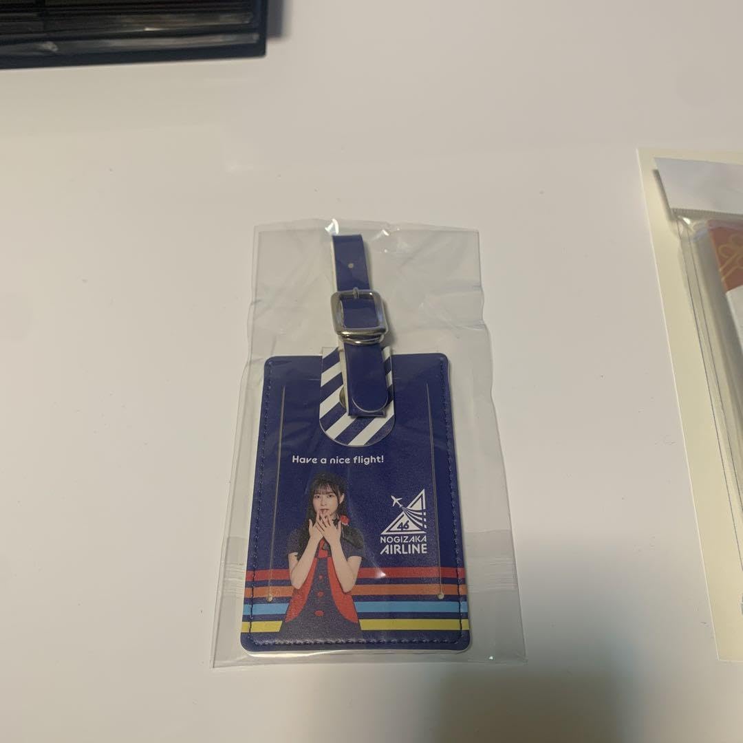 Amazon.co.jp: 鈴木絢音直筆サイン入りチケットホルダー : おもちゃ