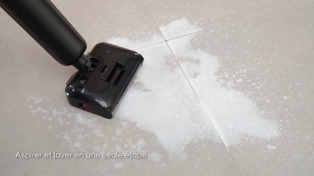 Aspirateur Laveur Eureka FloorShine 880 - Inclinaison 180°, Eau Chaude 100°C, Autonomie 60min