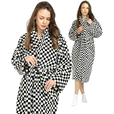 Fleece Robes Women Thick Plush Womens Robe Cozy Ladies Bathrobe Bath Robes Female Long & Soft, Christmas Black & White Robe