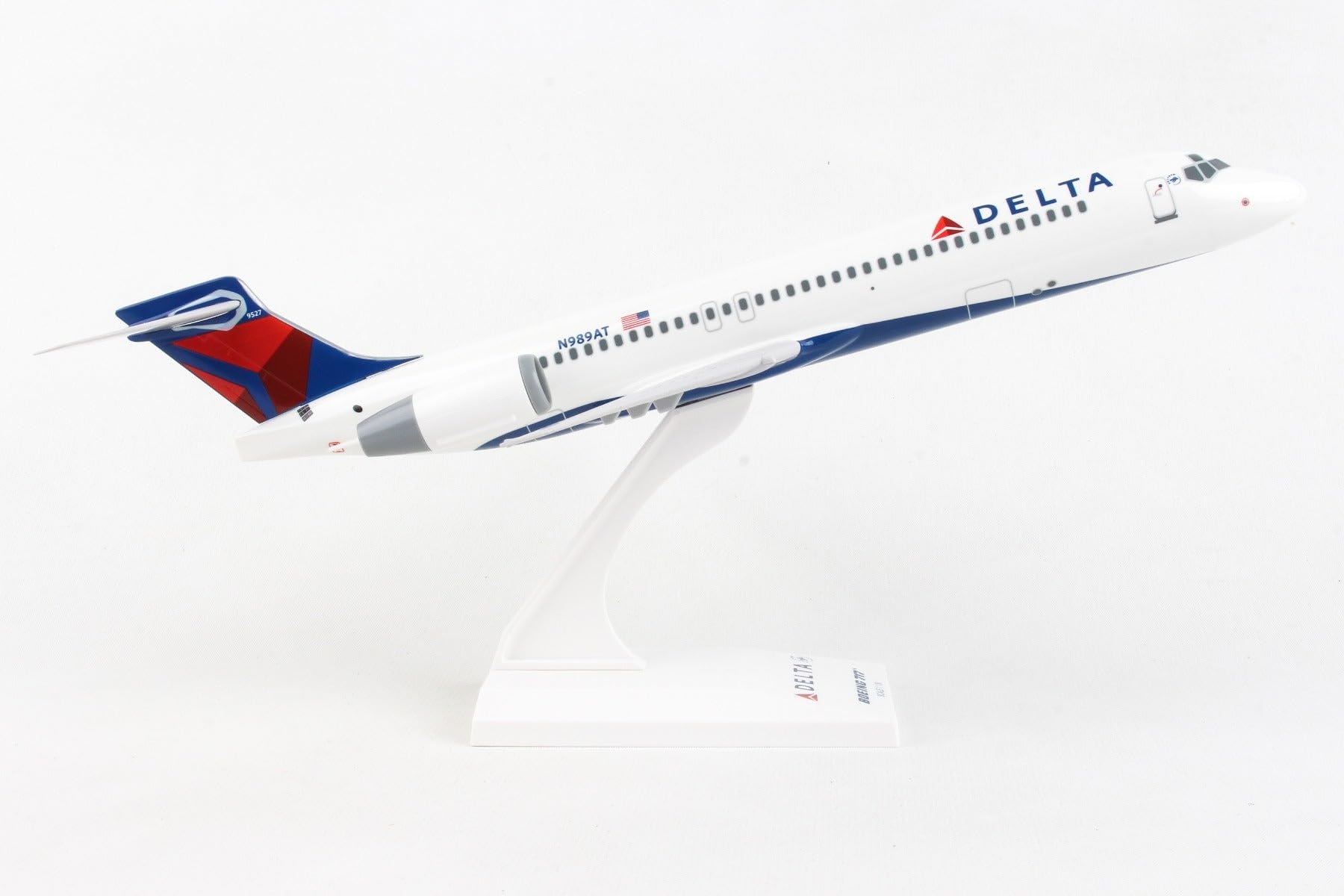 SkyMarks Delta 717 Airplane Model - Collectible! -3 SkyMarks Delta 717 Airplane Model - Collectible! -3