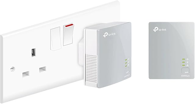 TP-Link TL-PA4010KIT Nano AV600 Powerline Adapter Starter Kit, Up to 300 m range, No Configuration Required, UK Plug