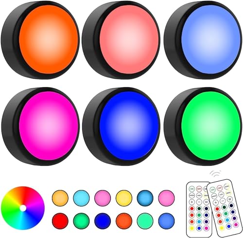 Puck-lampor med fjärrkontroll, 13 färger utbytbara under skåpet lampor batteridrivna dimbara puck-lampor fäster under disken med 2 fjärrkontroller (6-pack) (svart)