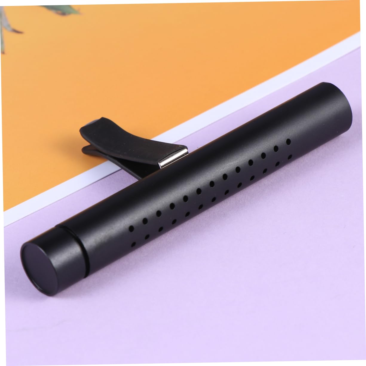ULTECHNOVO 3pezzi Diffusore Di Aromi Per Auto Silicone Con Clip Per Bocchetta Elegante Diffusore Di Profumo Con Bastoncino Sostitutivo Per Design Nero Moderno Per Atmosfera Rinfrescante Auto