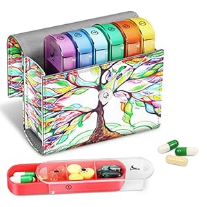 FINPAC Tablettenbox 7 dagen 4 vakken – pillendoosje 4 keer per dag met kunstleren tas en naamkaart medicijnbox voor pillen, vitamine visolie voor ’s ochtends ’s middags ’s avonds, liefdesboom