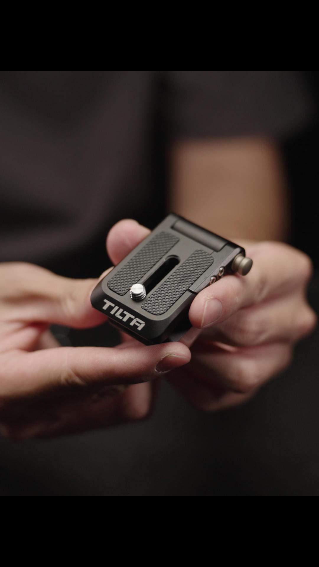 TILTA 15 mm LWS Arca Dual Baseplate e ARCA Dual Quick Release Plate per Shoulder Rig leggero TA-DBPK-B