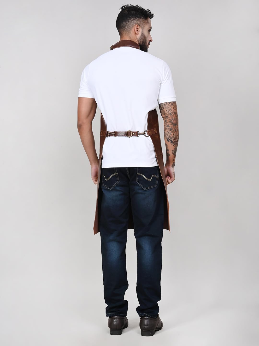 RABADA Leather Apron with Tool Pocket, Heavy Duty Apron, Woodworkers Apron, Mechanics Apron, Blacksmiths Apron, Carpenter Apron, Heat and flame resistance aprons, Adjustable M to 4XL Apron.