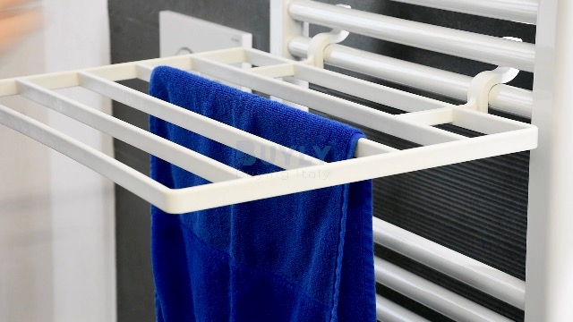 Étendoir à linge compact pour radiateur, idéal pour les serviettes