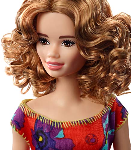 Muñeca Barbie con vestido floral rojo y púrpura miniatura 3