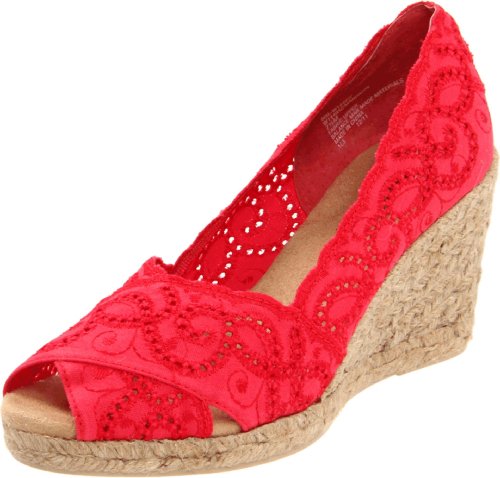 WHITE MOUNTAIN 'Mandarin' Women's Sandal