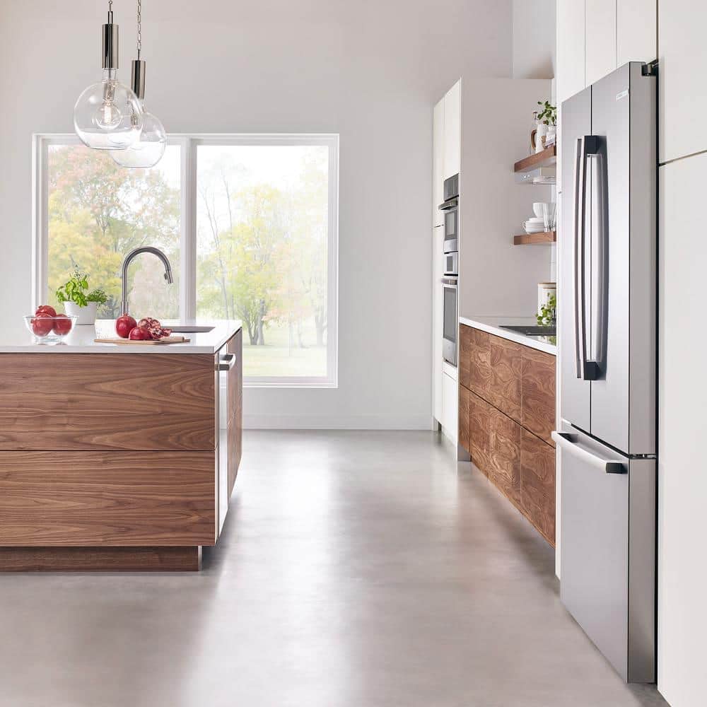 Bosch B36ct80sns 21 Cu.Ft. Stainless Bottom Mount Refrigerator on Fridge.com - View 6