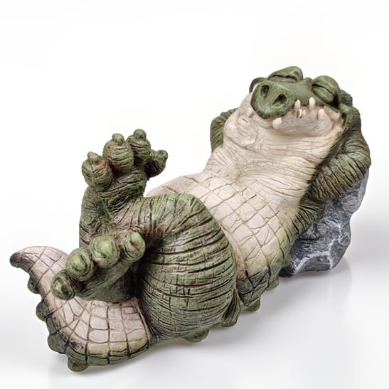 Statue de crocodile pour donner du caractère à un jardin plat ou une entrée vide