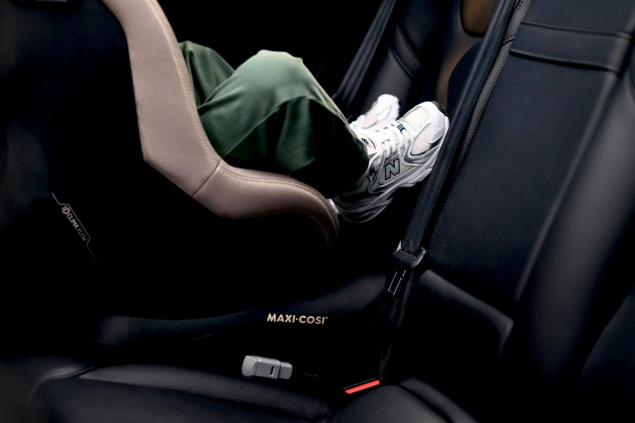 Maxi-Cosi MobiFix Pro i-Size - Asiento de coche para niños de 3 meses a 7 años, AirProtect®, protección lateral G-CELL, barra de rebote máxima amortiguación, ClimaFlow, negro auténtico