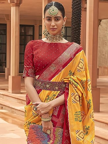 Image of SAREE MALL Women's Embellished Animal Print Patola Silk Saree With Unstitched Blouse Piece Saree