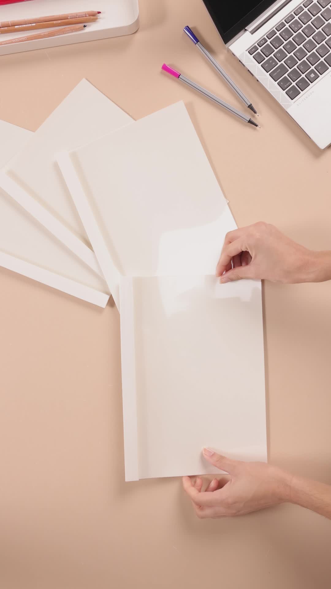 Pack 100 Couvertures Reliure Thermique 12 Mm A4 – Dos Carton Blanc – Capacité 101-120 Feuilles