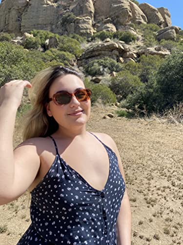 ShadyVEU Slim Thick Frame Geometric Hex Modern Fashion Chic Designer Frame Womens Sunglasses4