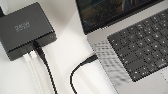 Amazon.com: 240W GaN Charger, 6-Port USB C Charger with 140W Max