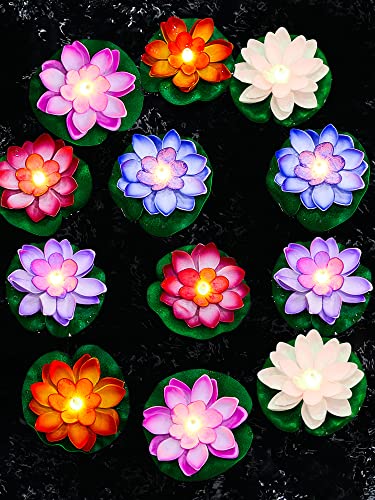 Fleur de lotus flottante pour décorer une piscine lors d'une soirée estivale