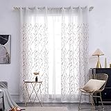 Pflege: Für Maschinenwäsche in kaltem Wasser geeignet, im Trockner auf niedriger Stufe trocknen. Bitte nicht bleichen.