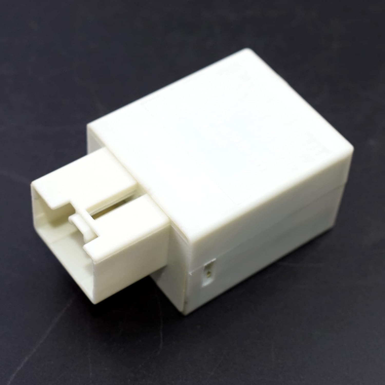 New Hazard Warning Flasher Relay Fit For Mazda 6 MPV GJ6A66830 3211224320