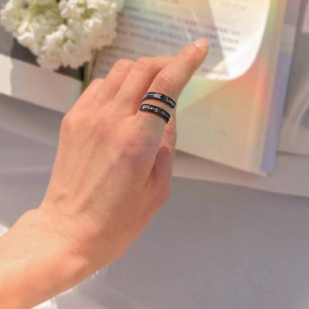 LucBuy Stainless Steel Keep Going Engraved Inspirational Gifts Adjustable Rings Jewelry for Women, Keep Going, Svart (Arrow) - Image 5