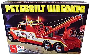 Skill 3 Model Kit Peterbilt Wrecker Tow Truck 1/25 Scale Model by AMT