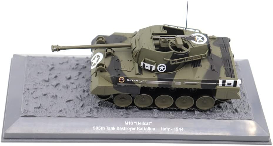 M18 Hellcat Tank Destroyer - Black Cat, 805th Tank Destroyer Battalion, Italy, 1944 (1:43 Scale)