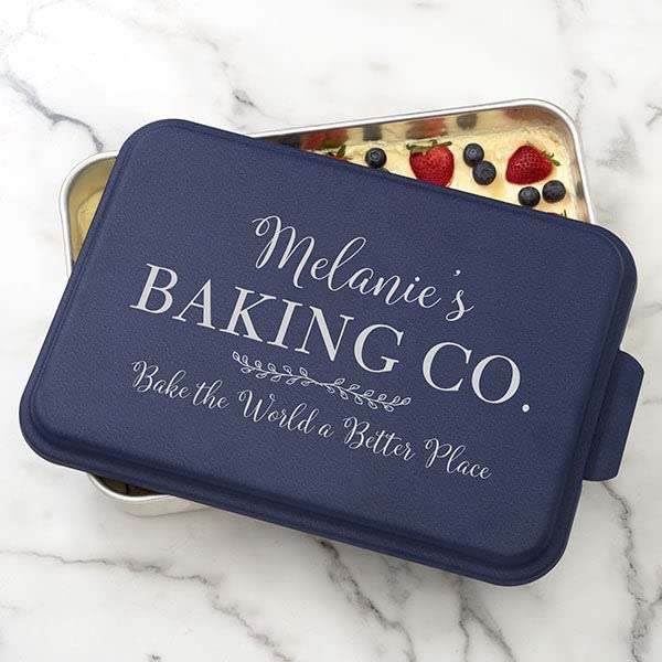 Personalization Universe Personalized Cake Pan with Lid for Special Mom, Oven-Safe up to 450 Degrees, Aluminum Cake Pan with Lid, Ideal for Cakes, Casseroles, Brownies- 9x13 Inch, Navy