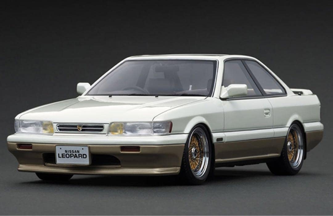 Amazon.co.jp: イグニッションモデル1/18レパード後期 F31アルティマ