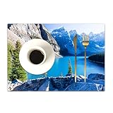 Taille idéale & Protection efficace. Lot de 4 sets de table pratiques et durables. Avec des dimensions de 45 cm x 30 cm, ces sets de table sont suffisamment grands pour accueillir assiettes et verres tout en protégeant votre table des taches et des éclaboussures.
