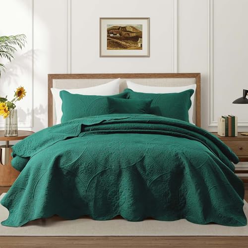 IR Imperial Rooms Queen Quilt Bedding Set Size (90" x 96") + 2 Pillow Shams (20" x 26"+ 2") - 3 Pcs All Season Lightweight Reversible Microfiber Coverlet Floral Embossed Quilt Bedspread (Emerald)