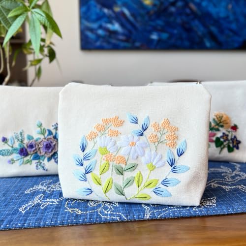 Image of FONNUY Embroidery Kit Makeup Bag for Beginners, Flowers Pre-Stamped Pattern Handbag Coin Purses Making Kits for Adults with Hoop, Easy to Follow Color Thread Needlework (Daisy)