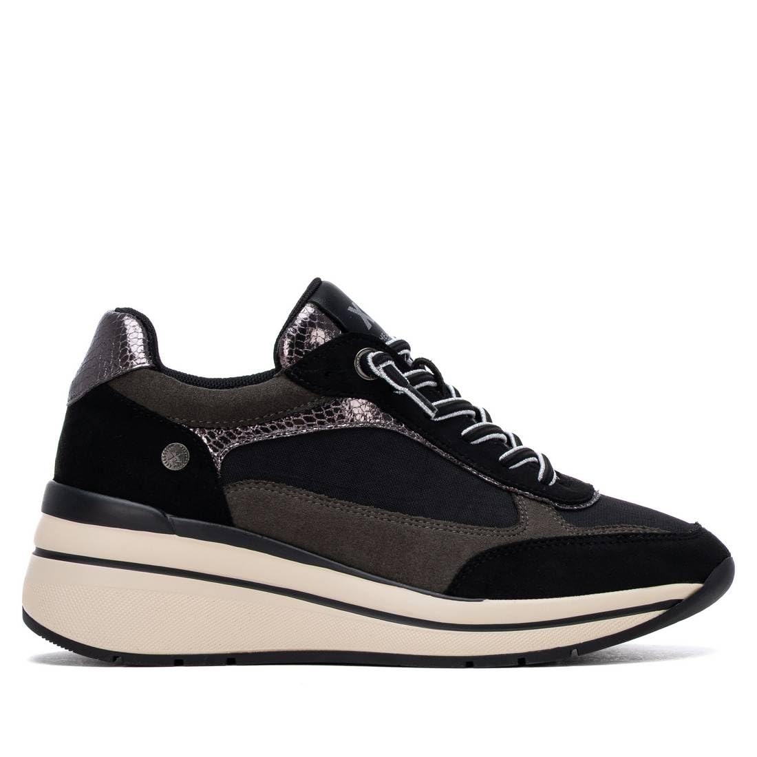 XTI - Zapatilla Mujer - Calzado Cómodo y Versátil - Moda Casual