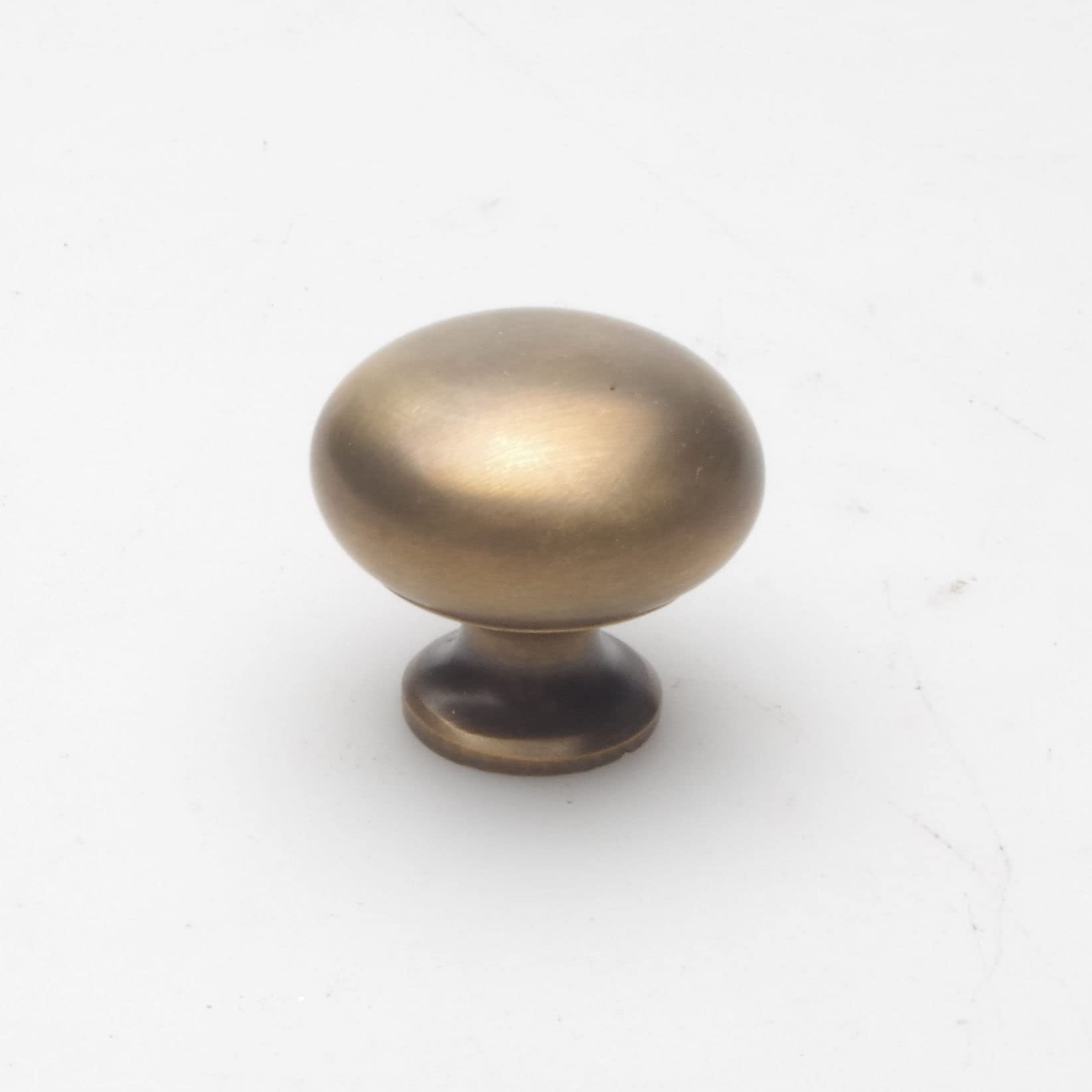 Castelion® Solid Antique Brass Cupboard Knob 32mm