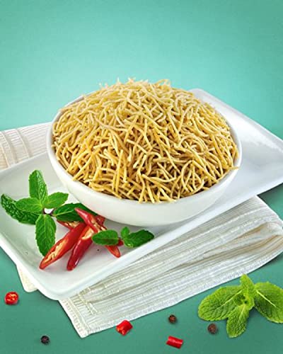 Image of Bikaji Aslee Bikaneri - Tana-Tan Bhujia - Aloo Bhujia - Potato Noodles Snacks - Fried Sticks Indian Namkeen 1 Kg (Pack of 2)