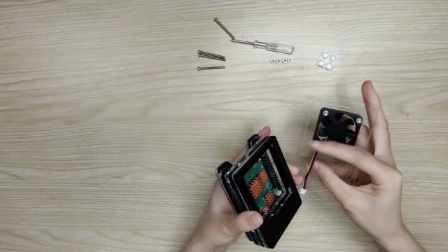 Amazon.co.jp: GeeekPi アクリルケース Raspberry Pi 5 用、4010 PWM