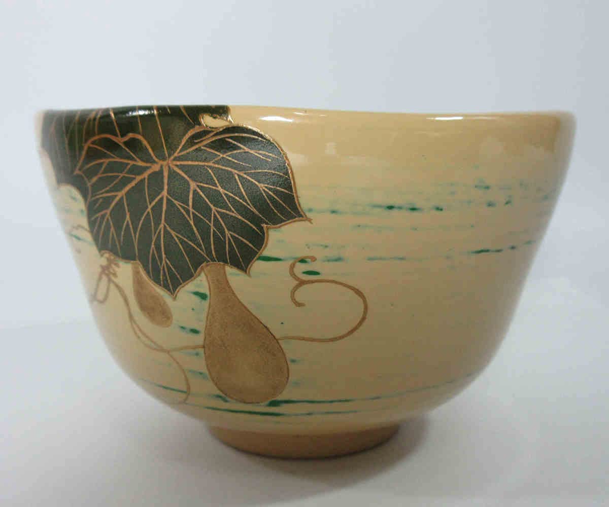 松下壬映 作 「 梅 」 蒔絵 漆器 漆芸 抹茶 茶道具 共箱 美品 です。