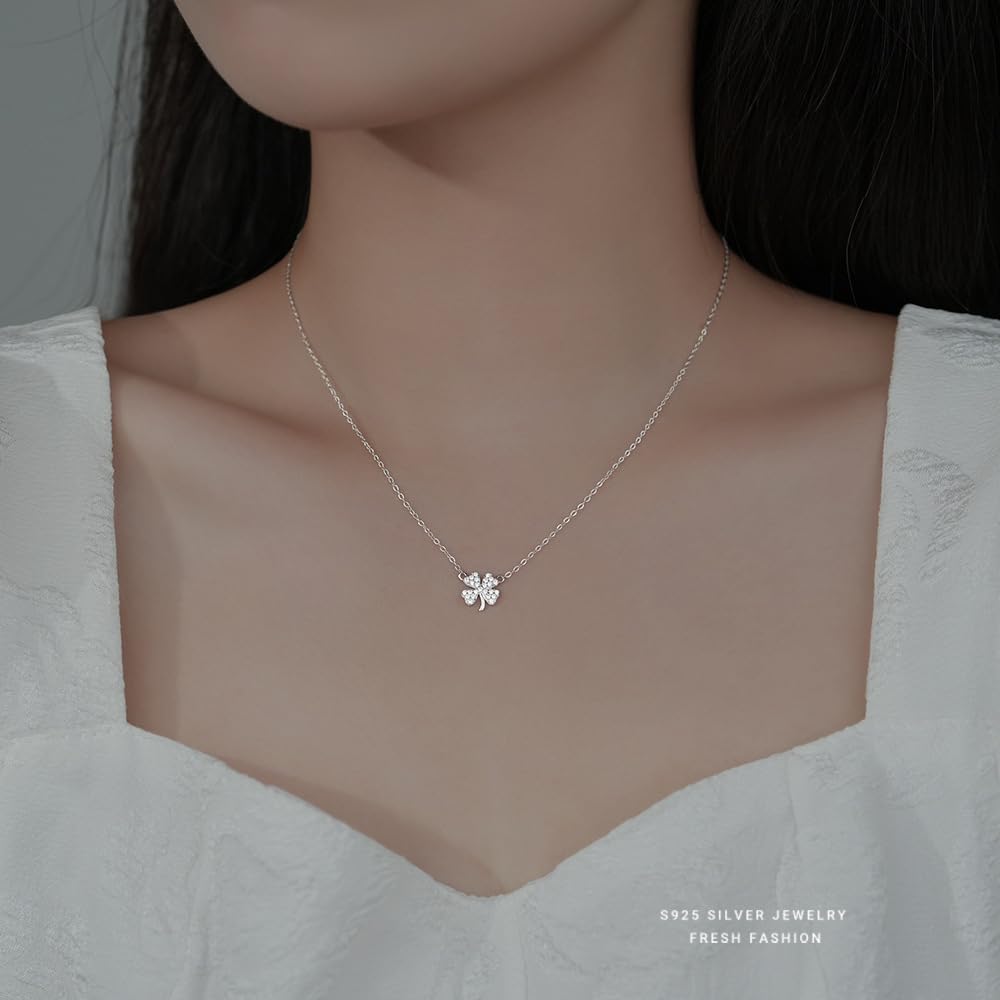 S999 Sterling Silber Diamant vierblättriges Kleeblatt Halskette Damen leichte Luxus Nische Wald Stil kleine frische Schlüsselbeinkette vielseitig