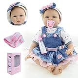 7-teiliges Geschenkset - 1 x komplett wiedergeborene Babypuppe, 1 x Kostüme (wie auf dem Bild gezeigt), 1 x Kopfbedeckung, , 1 x Ernährungsflasche, 1 x Geburtsurkunde, 1 x Geschenkbox. 1 x Kleines Pad