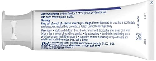 Crest 3D White Charcoal Teeth Whitening Toothpaste thumb #2