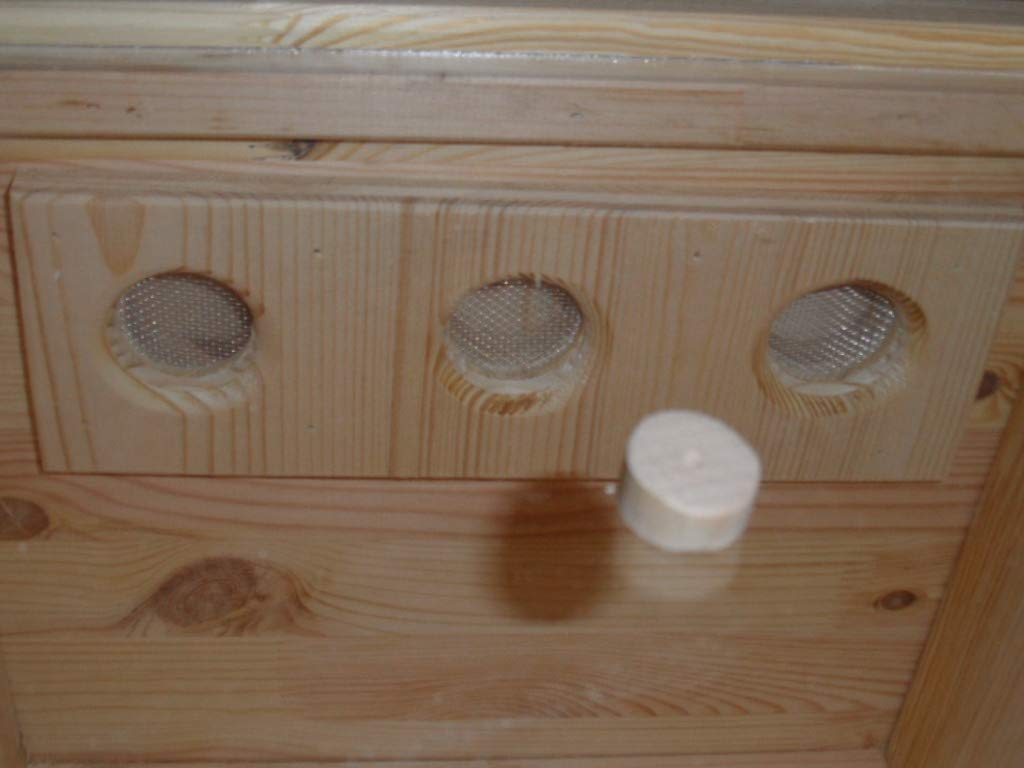 XXXL Luxus Hummelkasten mit Wachsmottensperre, 2X Sichtfenster und Nistmaterial Imprägniert Wetterfest Bienenhaus Hummelhaus Nistkasten Hummelvilla Bienen Insektenhaus