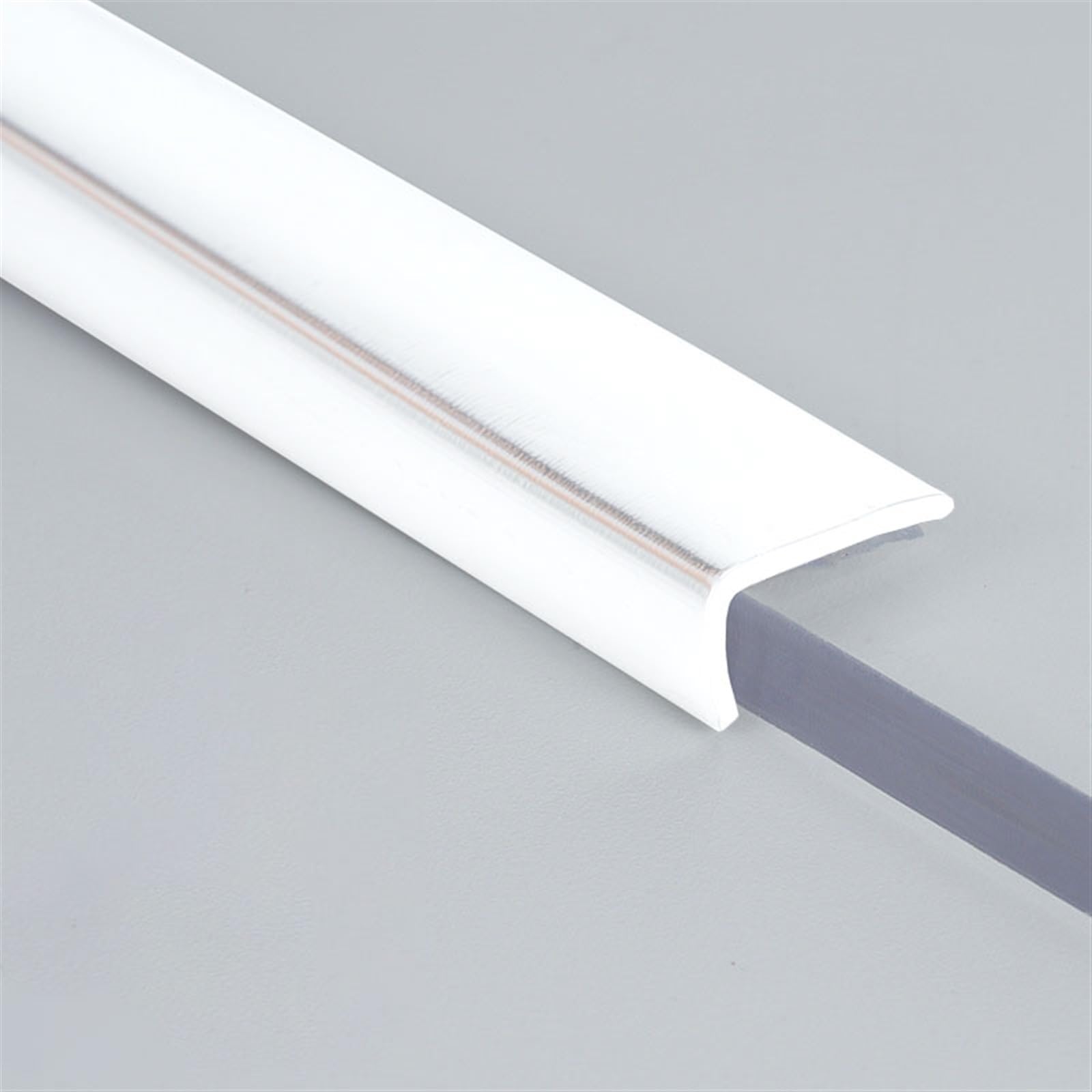 LKYJD Flexible Molding Trim Wall Trim, Self-Adhesive L-Shape Outside Corner Vinyl Trim Tile Moulding for Furniture Decoration(White,6m/20ft)