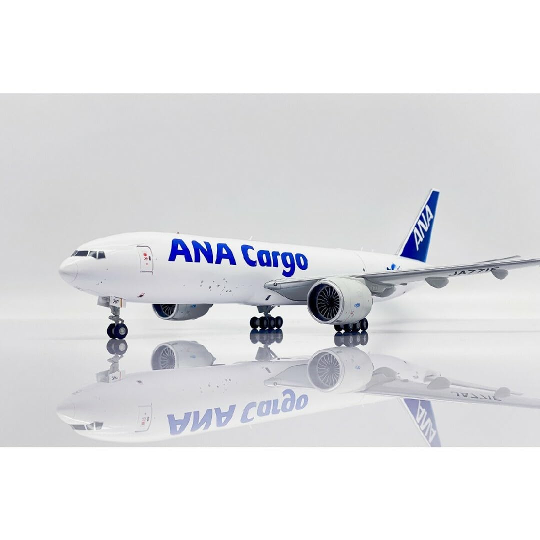 Amazon | 1:200 ANA Cargo B777-200LRF JA771F | プラモデル 通販
