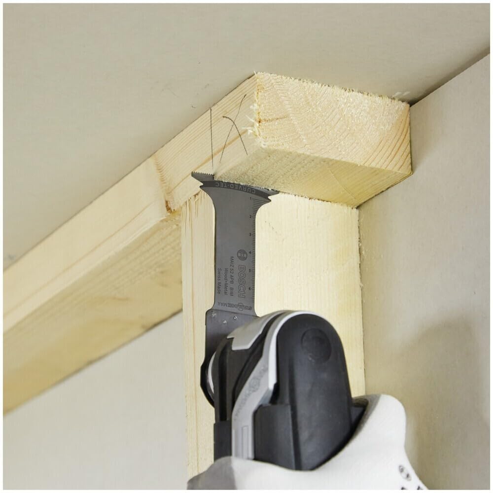 Bosch Schnittsägen/Multitool Sägeblatt-Set für Holz und Metall, 9-teiliges Set, Spezialkit, ca. 40% Ersparnis gegenüber dem Normalkauf, verwendbar mit Starlock-Systemen aller Hersteller