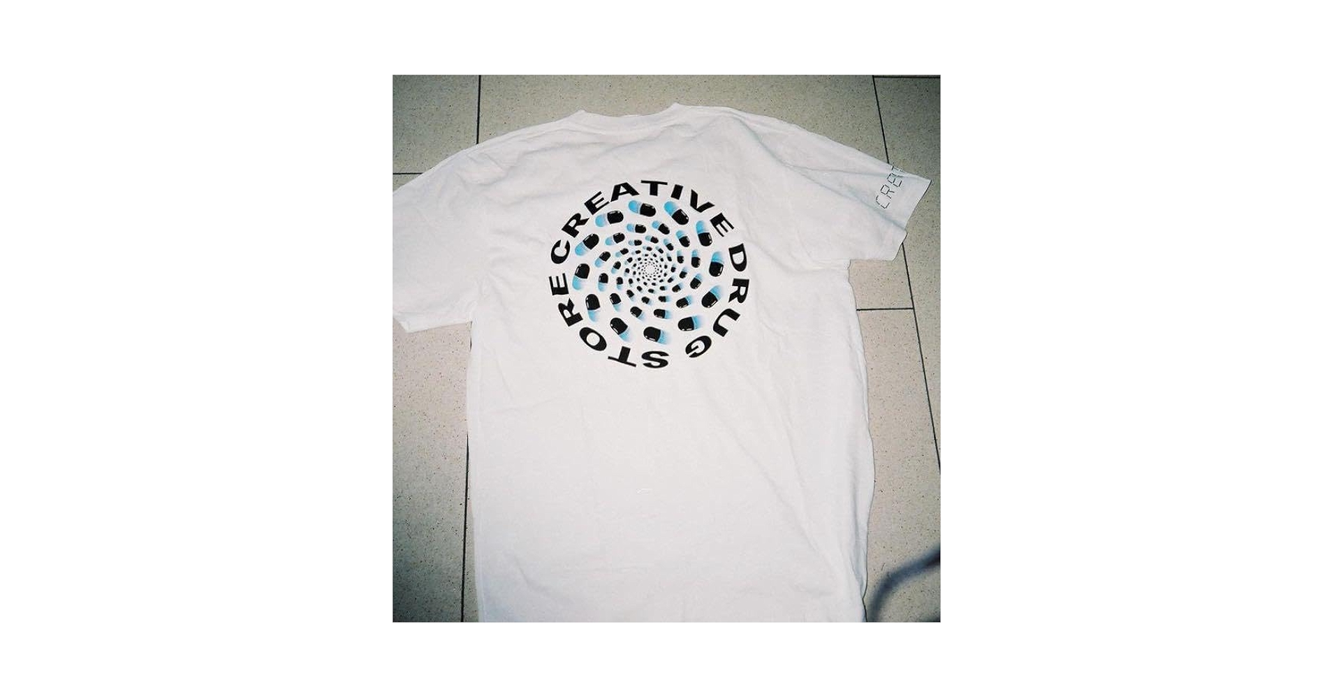 Amazon.co.jp: Creative Drug Store Tシャツ XLサイズ : おもちゃ