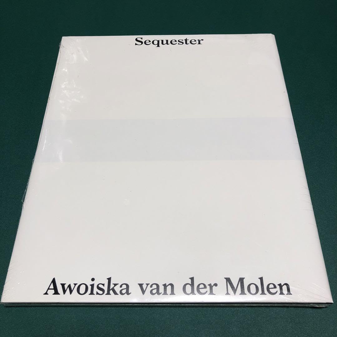 新品】Sequester by Awoiska van der Molen