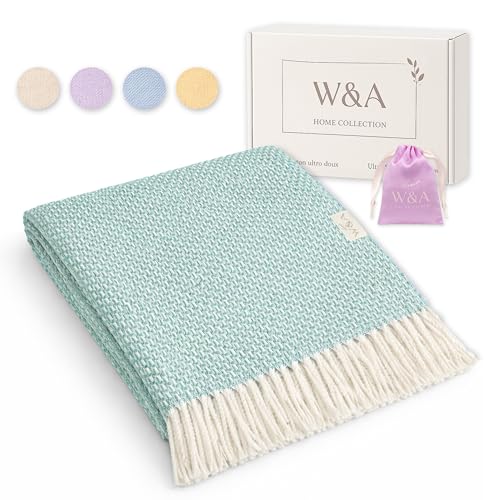W&A Plaid en Coton Bouclé, Jeté de Canapé Décoratif, 130 x 170 cm, avec Boîte Cadeau et Sachet de Lavande Française (Vert d`Eau)
