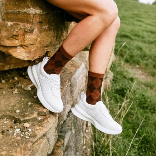 Image of Vepose Women's Retro Platform Sneakers Lightweight Lace Up Walking Shoes | Designer dressy sneakers with memory foam cushioning, grippy sole, and stylish woven or PU looks for work, travel, errands