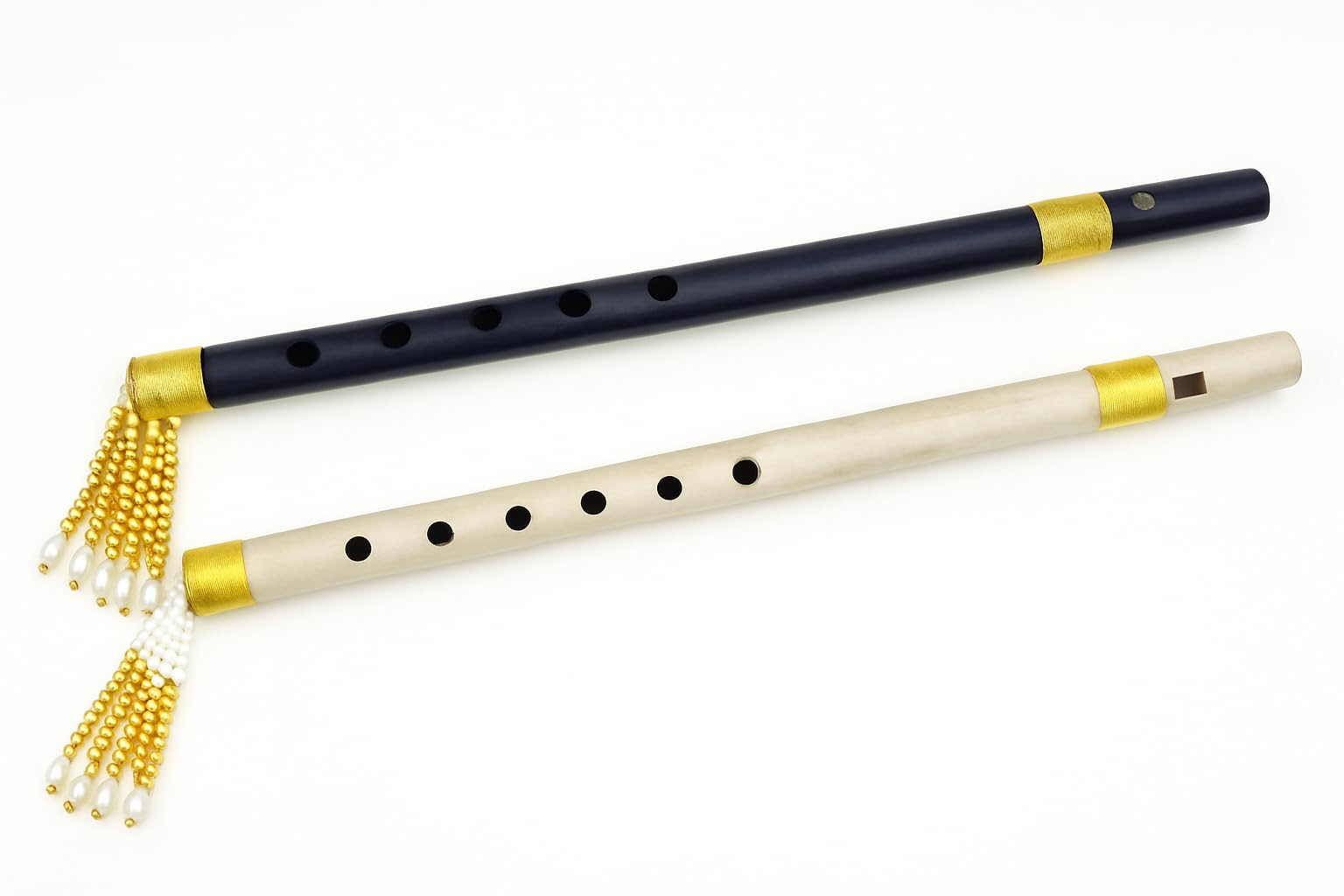 Decorative Indian Wooden Flute with Beaded Tassels – Handcrafted Bansuri for Home Decor, Musical Gift – Set of 2 (Black & Cream)-picture-27