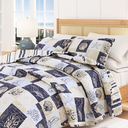 Great Bay Home Coastal Quilt Set - 3-Piece Full/Queen Size Nautical Patchwork Bedding Set - Lightweight, All-Season, Reversible Bedspread (Coastal Patchwork) by Great Bay Home - Used condition - Image 6