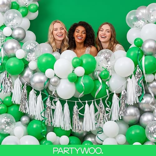 Image of PartyWoo Green Balloons 140pcs Different Sizes of 18 12 10 5 Inch Green Balloon Arch Kit Garland for Birthday Baby Shower Graduation Dinosaur Jungle Golf Football Theme Party Decorations Green-Y24